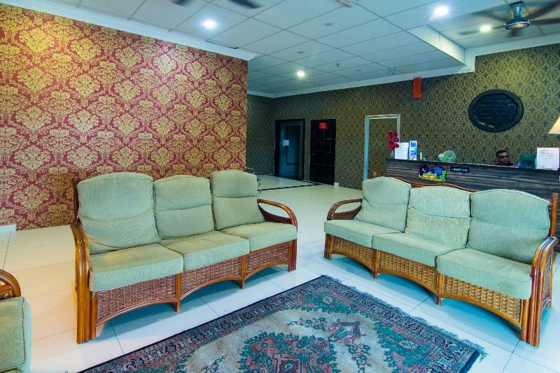 Oyo 528 Andaman Sea Hotel Бату-Ферринги Экстерьер фото