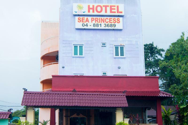 Oyo 528 Andaman Sea Hotel Бату-Ферринги Экстерьер фото